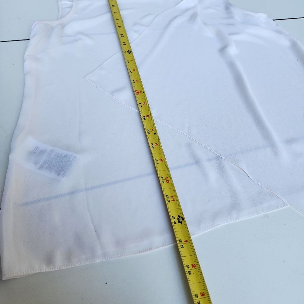 BCBG Max Azria Womens Sleeveless Crew Tank Top Blouse White Drape Sz M - Picture 8 of 9